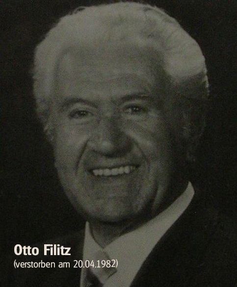 Schwarz-weiß Portrait Ehrenbürger Otto Filitz verstorben am 20.04.1982